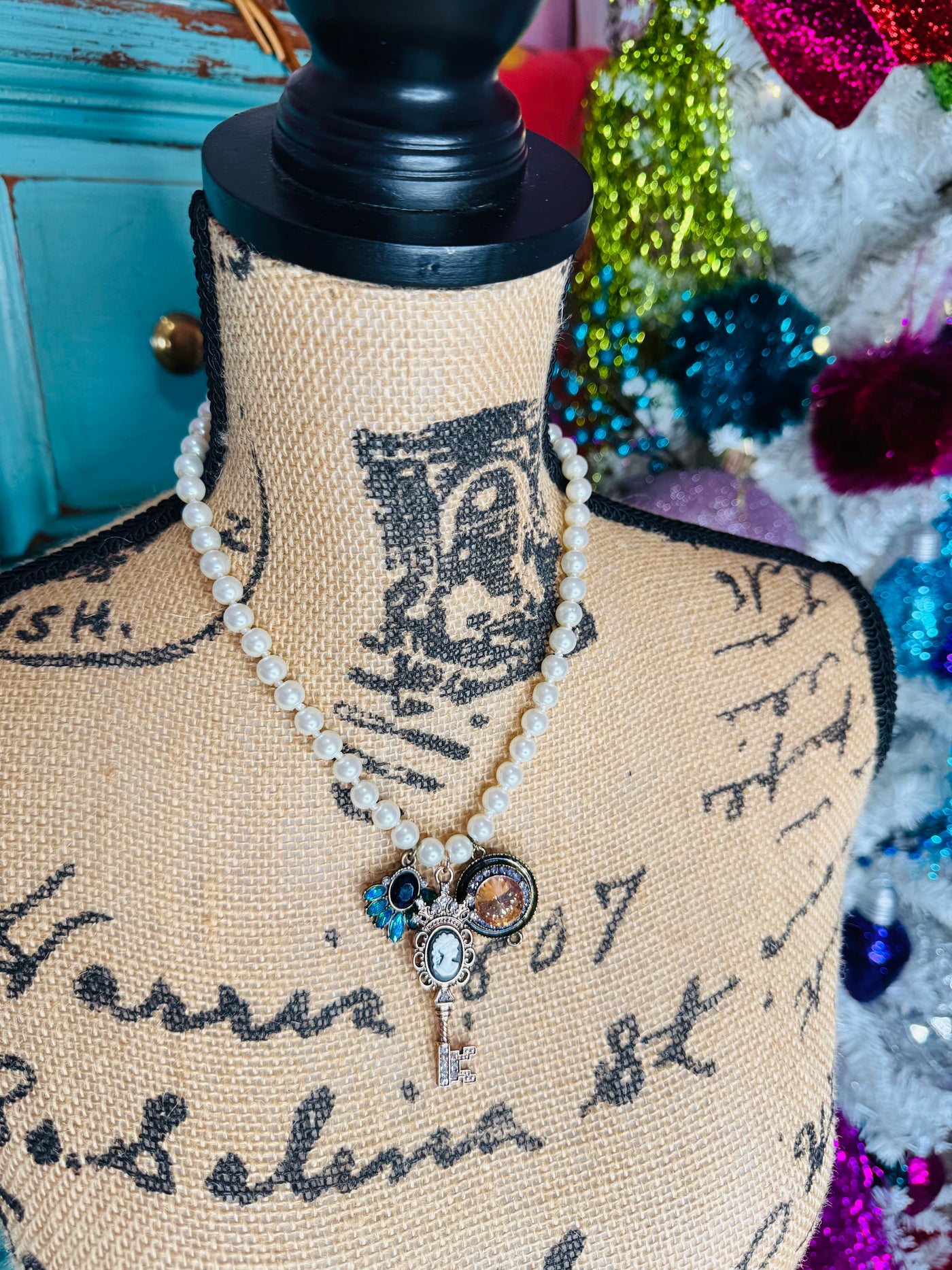 3D Key to my Heart Pearl Necklace