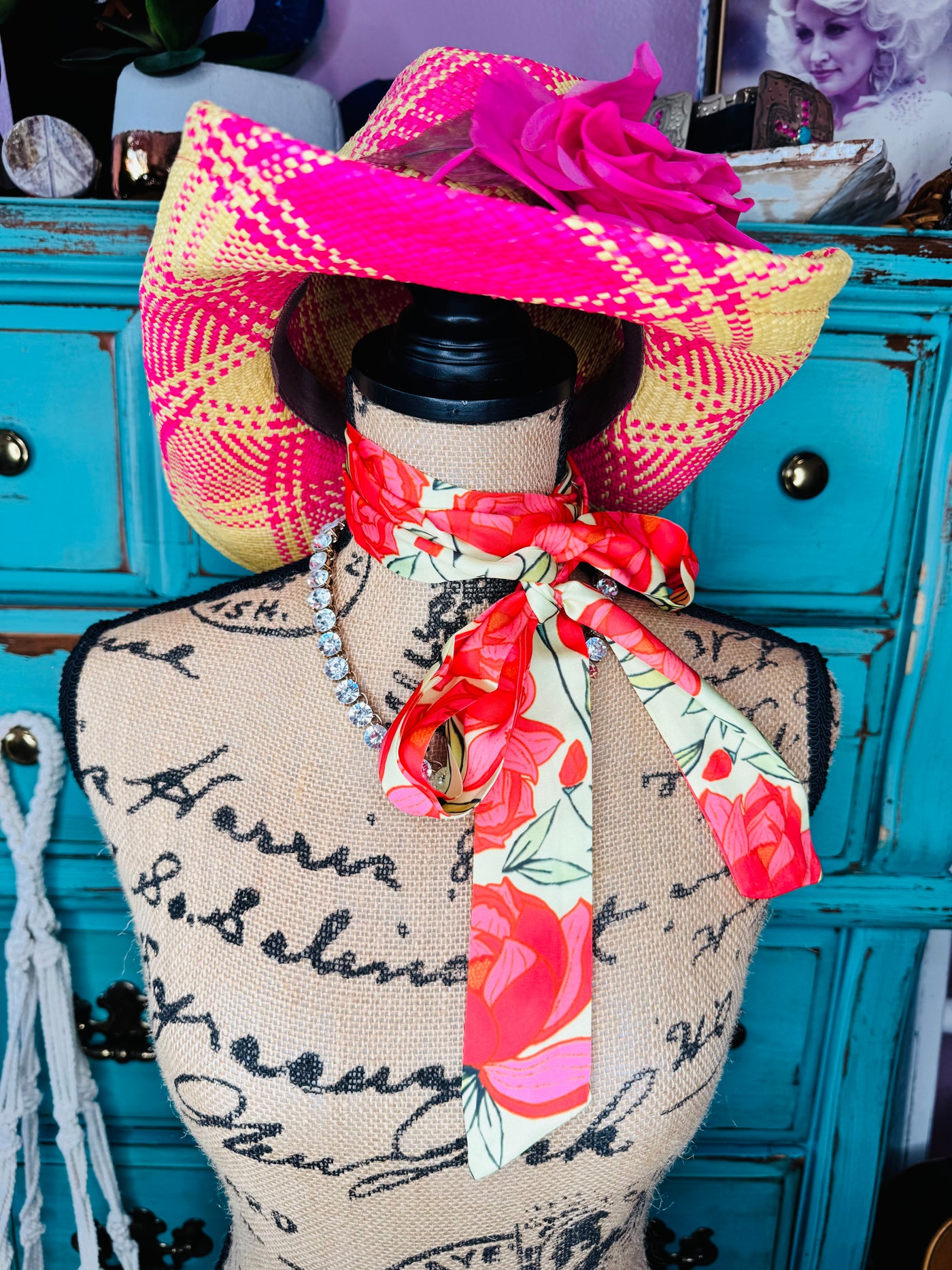 Lady the Brand Lellow Twilly