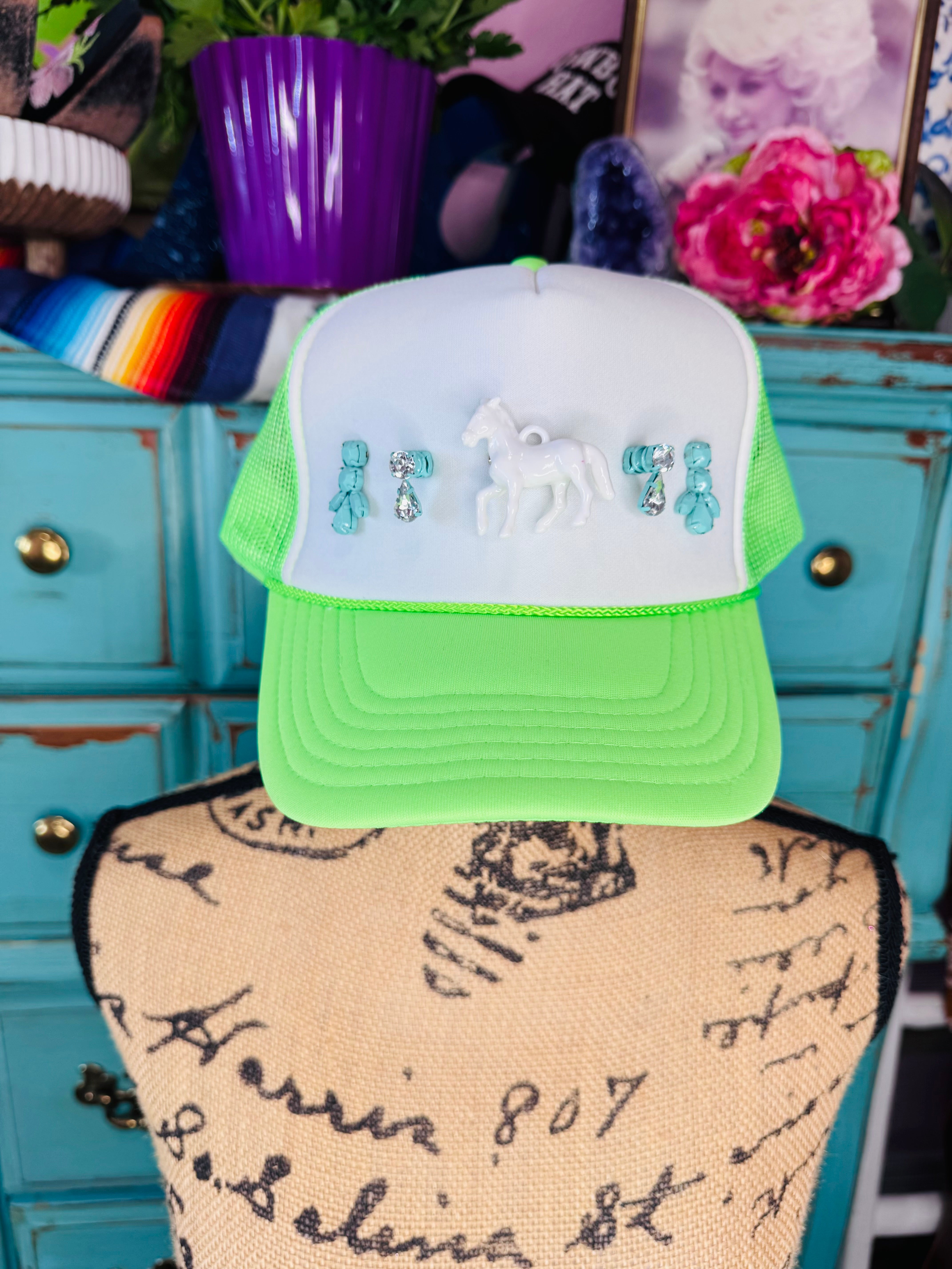 3D White Horse Trucker Hat – Three Daughters Ranch