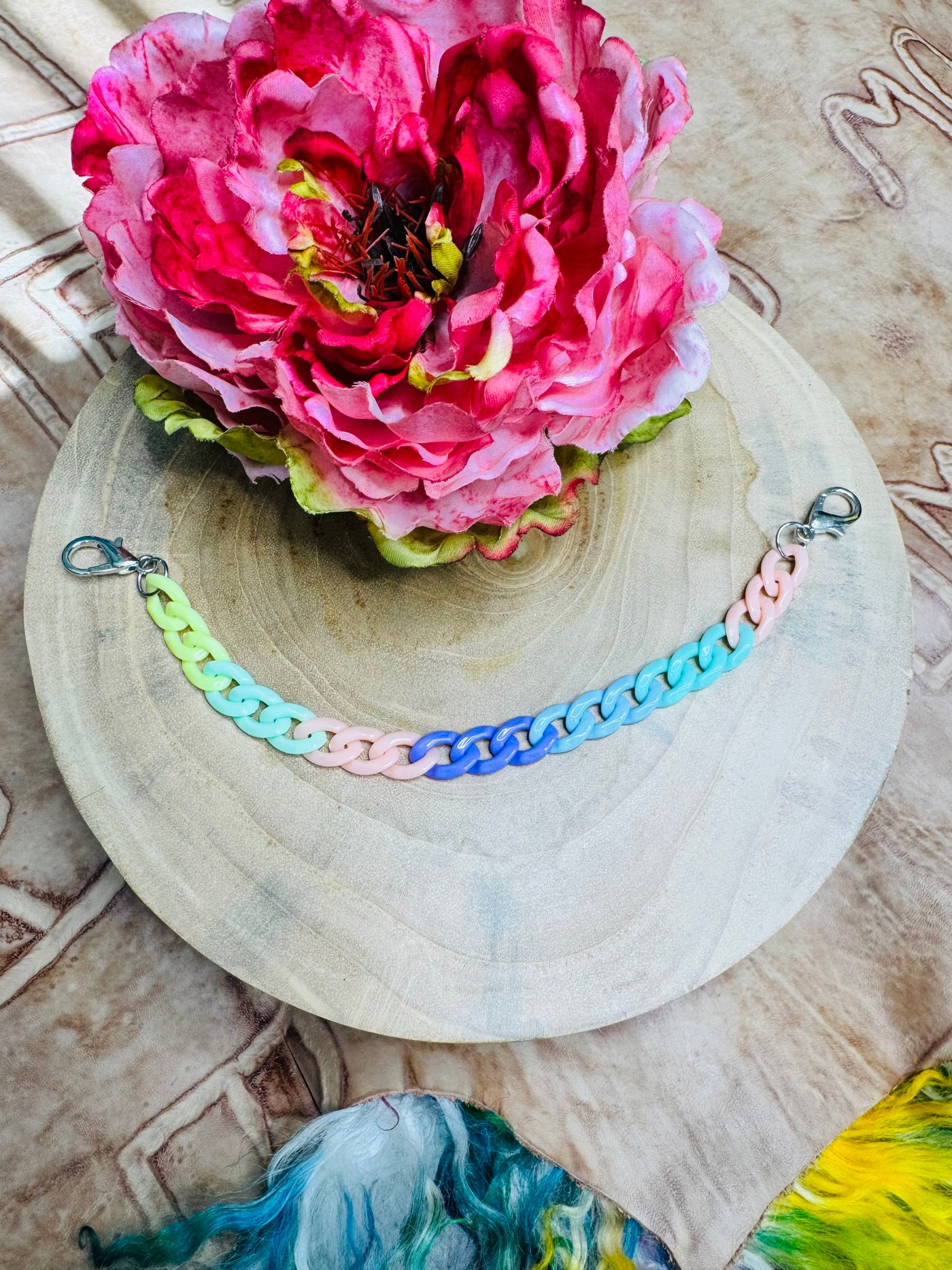 Multi Colored Link Hat Chain